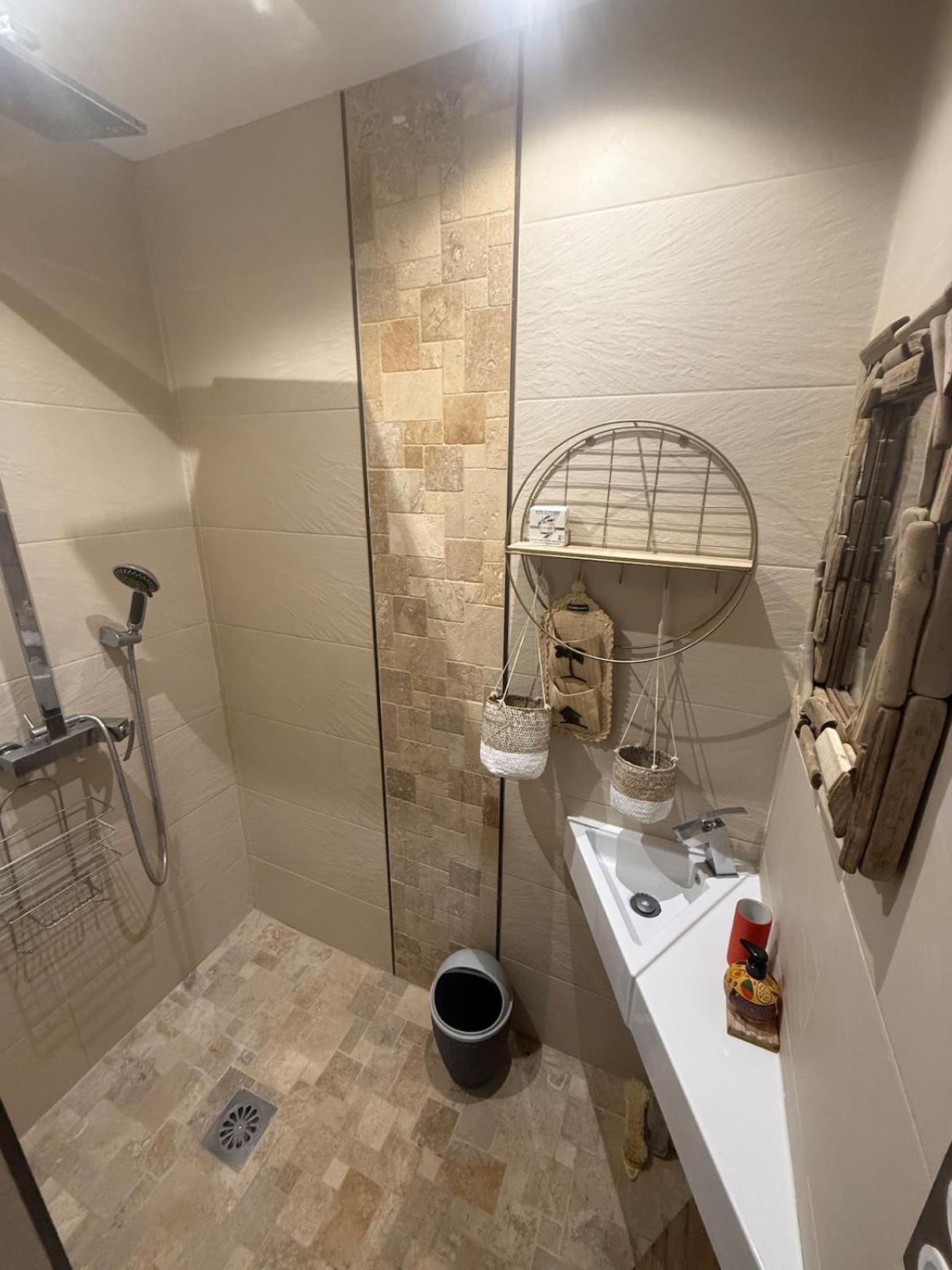 Le Havre De Paix En Garrigue 4 Chambres 3 Sdb Piscine Bezouce 외부 사진