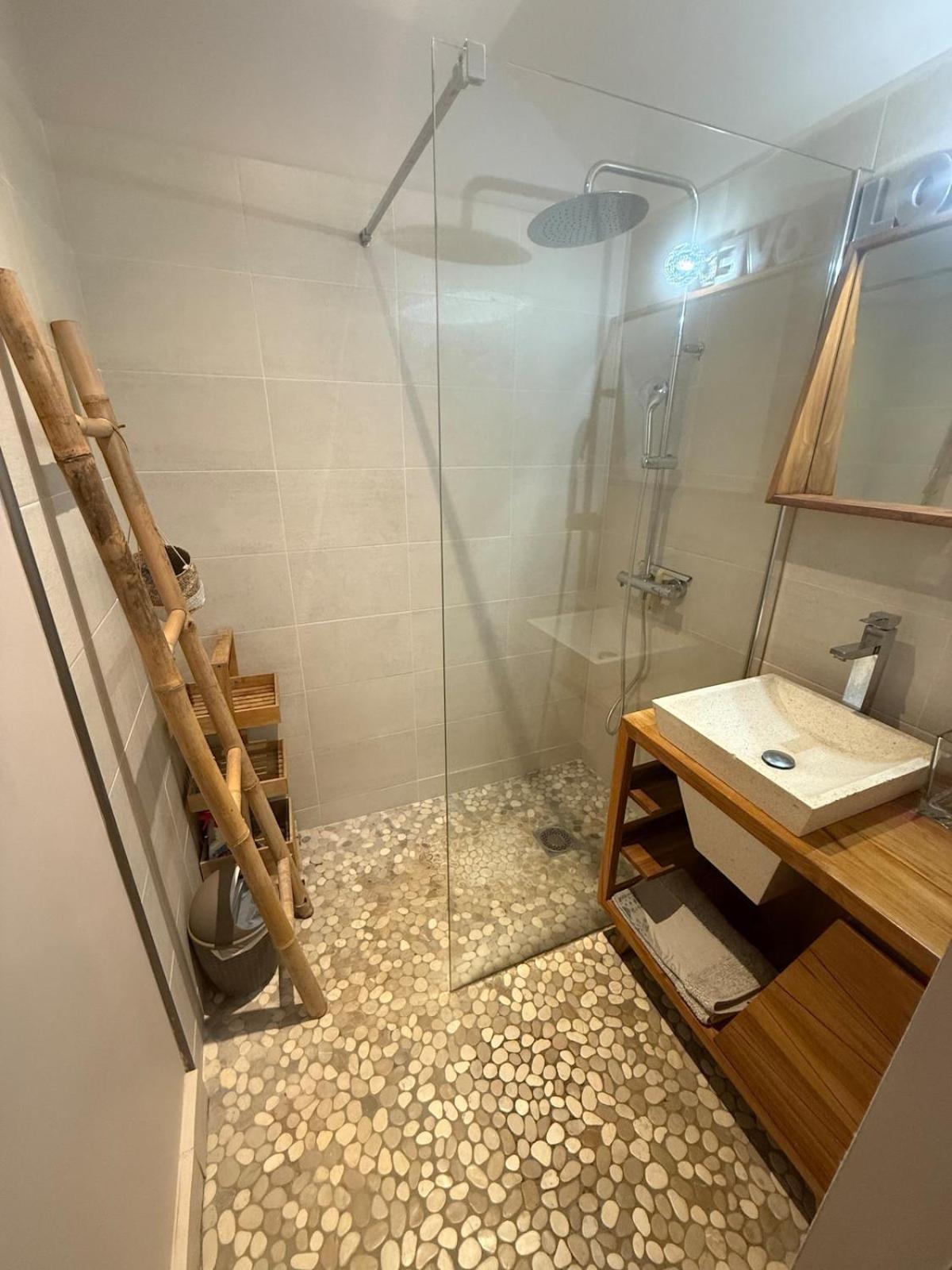 Le Havre De Paix En Garrigue 4 Chambres 3 Sdb Piscine Bezouce 외부 사진